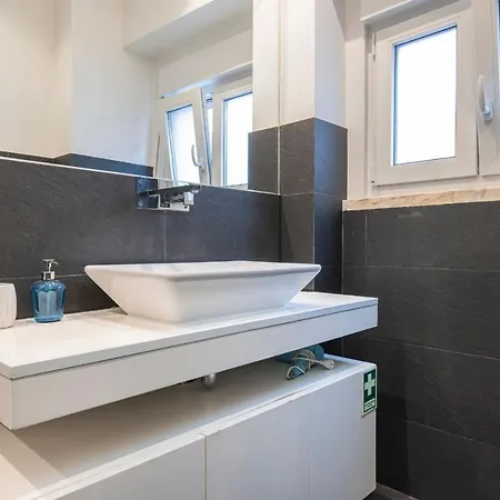 Principe Real Concept By Lovelystay * Lissabon